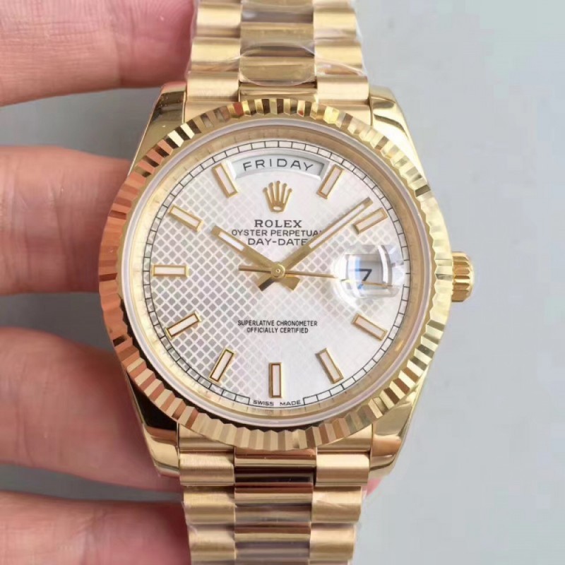 Replica Rolex Day-Date 40 228238 N Yellow Gold Silver Diagonal Dial Swiss 3255